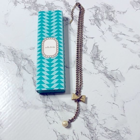 Stella & Dot The Lady Bow-Lo in gold with pearl - Picture 1 of 4